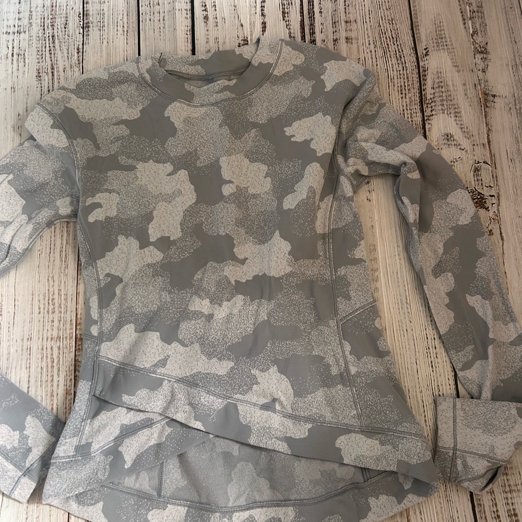Lululemon Cross To Crossing Pull Over